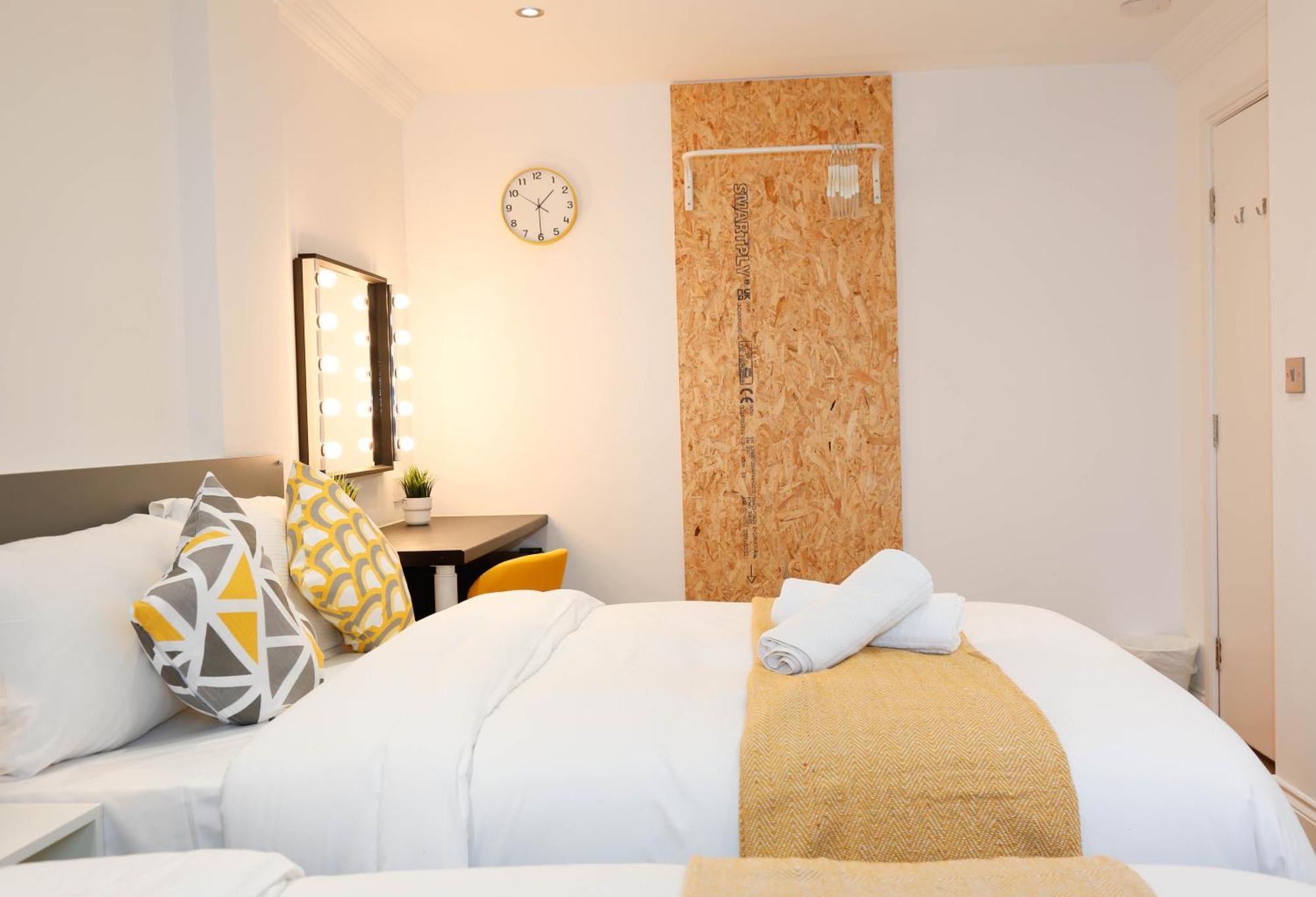 New Luxury Rooms In The Heart Of London Next To Shops, Cafes, Bars & Metro With Shared Bathrooms ภายนอก รูปภาพ