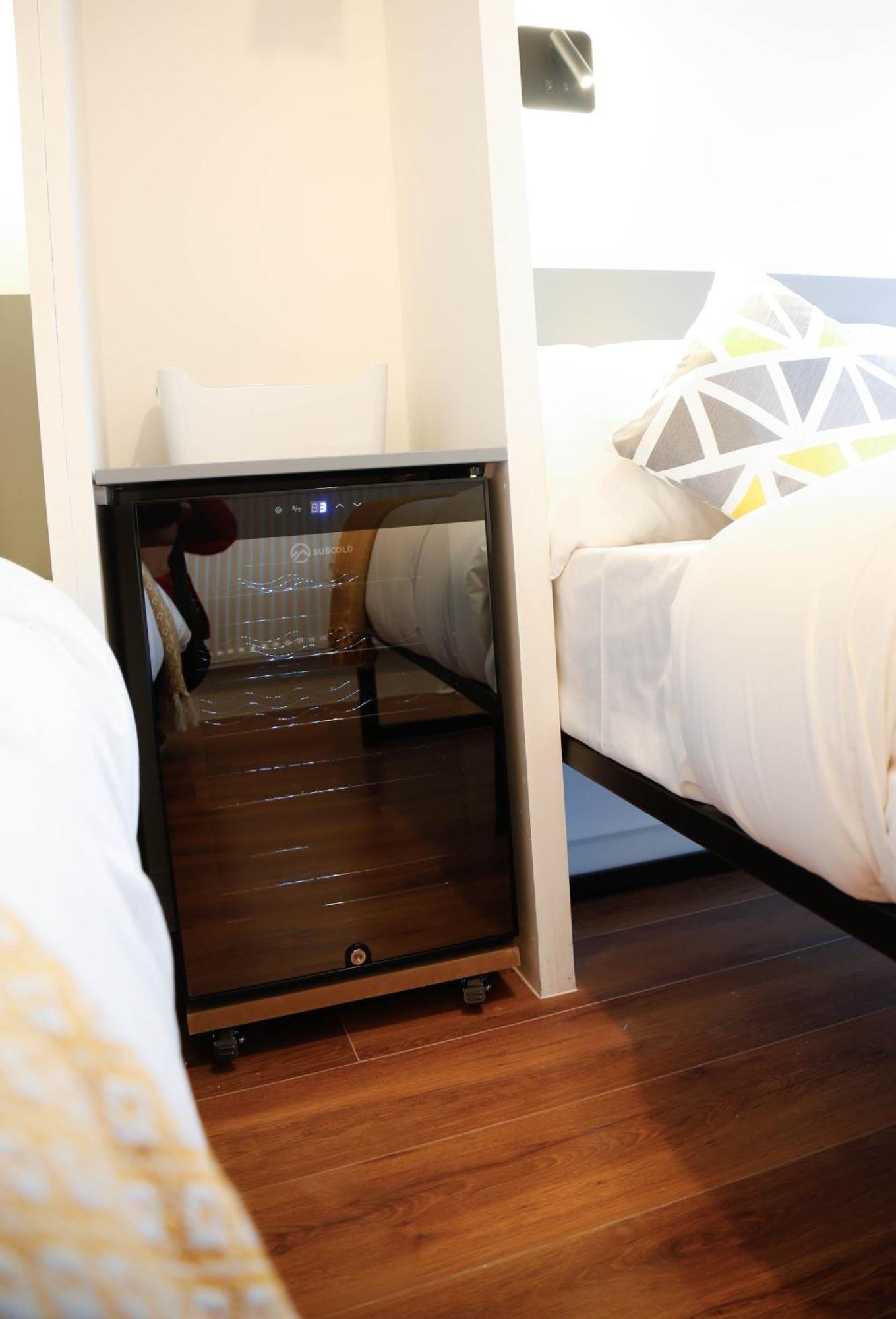 New Luxury Rooms In The Heart Of London Next To Shops, Cafes, Bars & Metro With Shared Bathrooms ภายนอก รูปภาพ