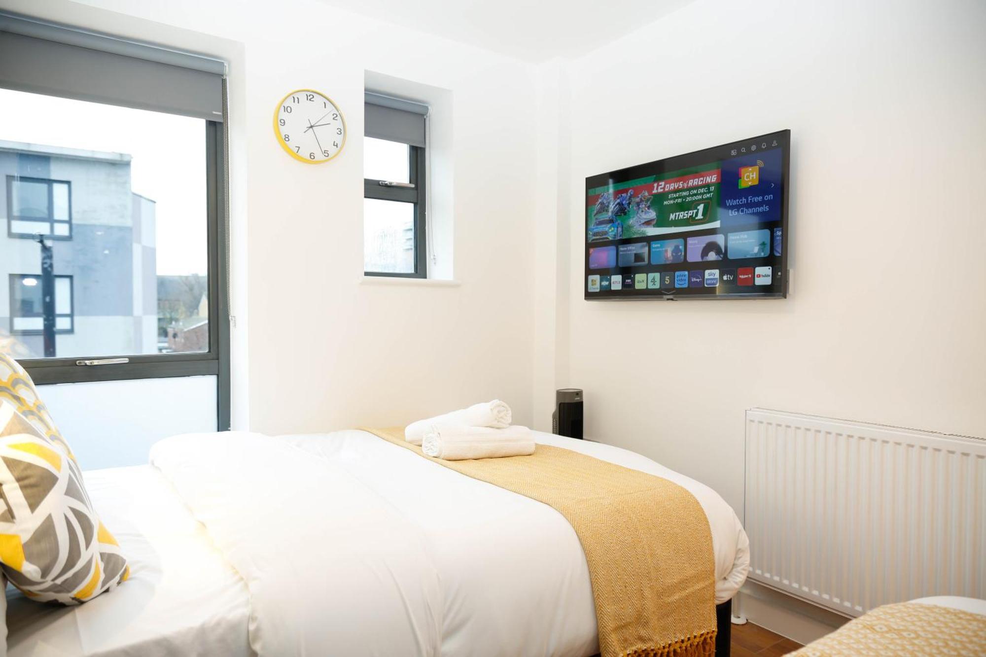 New Luxury Rooms In The Heart Of London Next To Shops, Cafes, Bars & Metro With Shared Bathrooms ภายนอก รูปภาพ