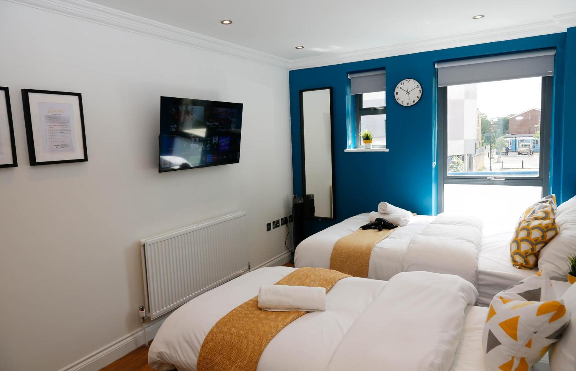 New Luxury Rooms In The Heart Of London Next To Shops, Cafes, Bars & Metro With Shared Bathrooms ภายนอก รูปภาพ
