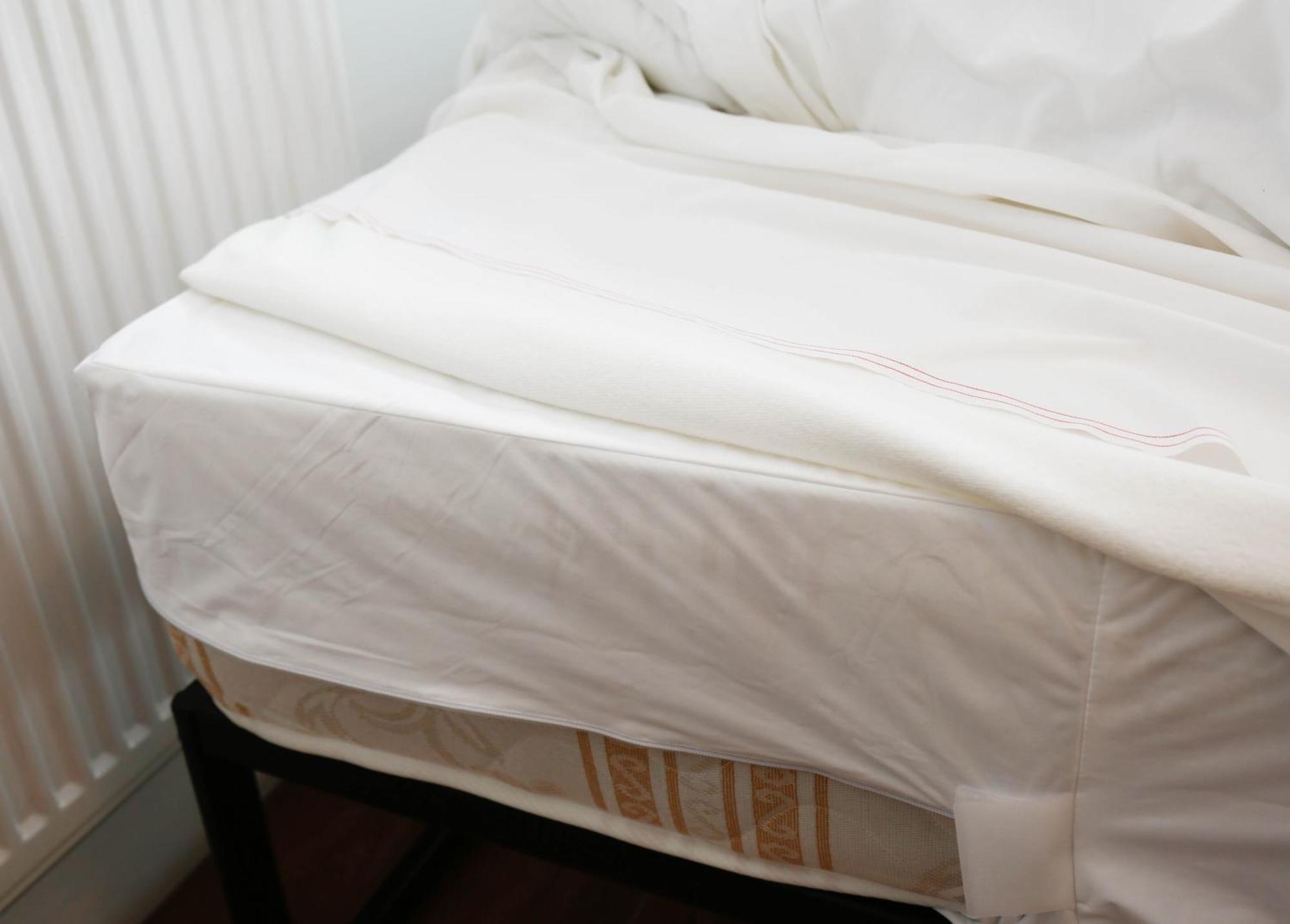 New Luxury Rooms In The Heart Of London Next To Shops, Cafes, Bars & Metro With Shared Bathrooms ภายนอก รูปภาพ