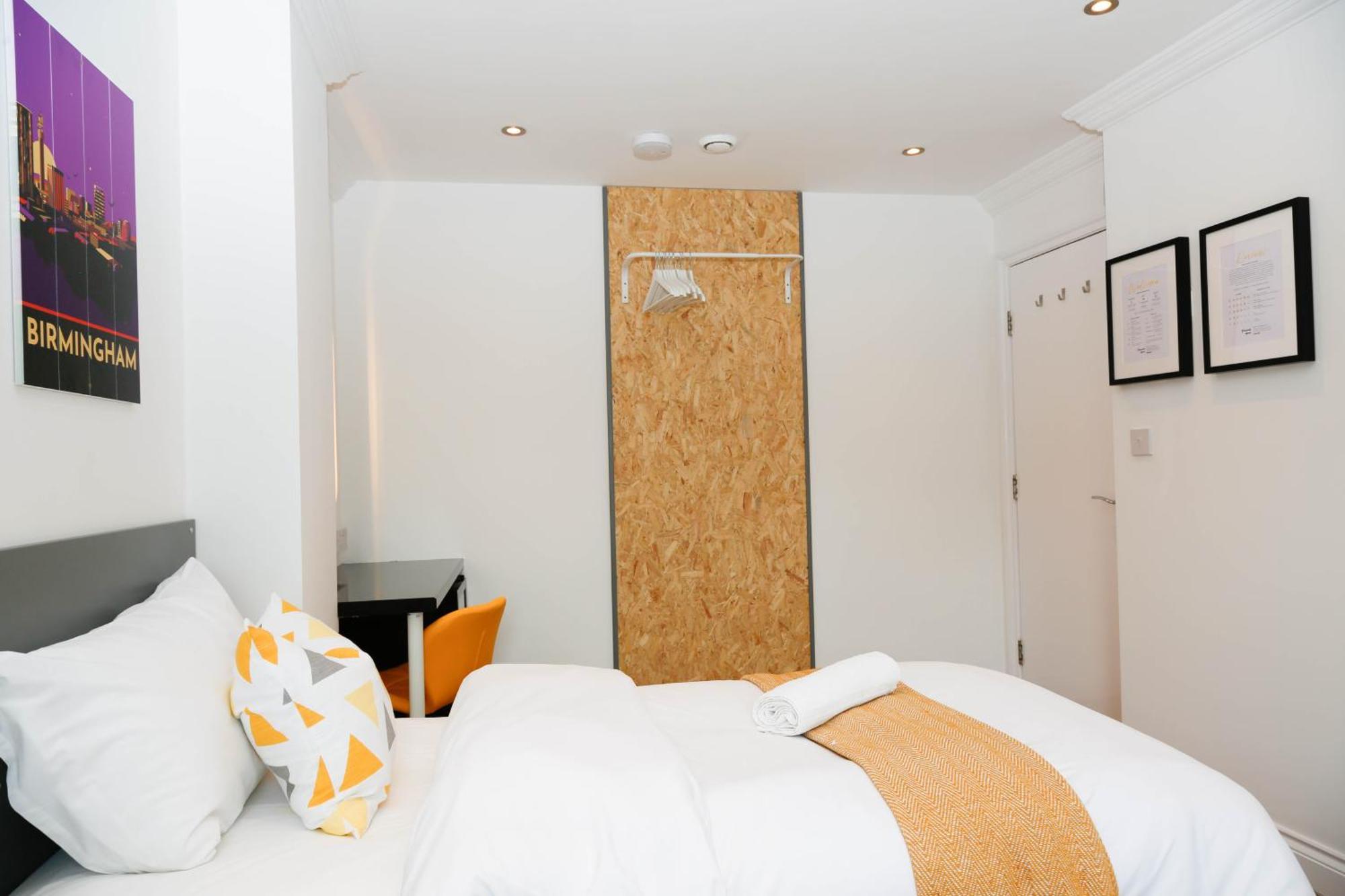 New Luxury Rooms In The Heart Of London Next To Shops, Cafes, Bars & Metro With Shared Bathrooms ภายนอก รูปภาพ
