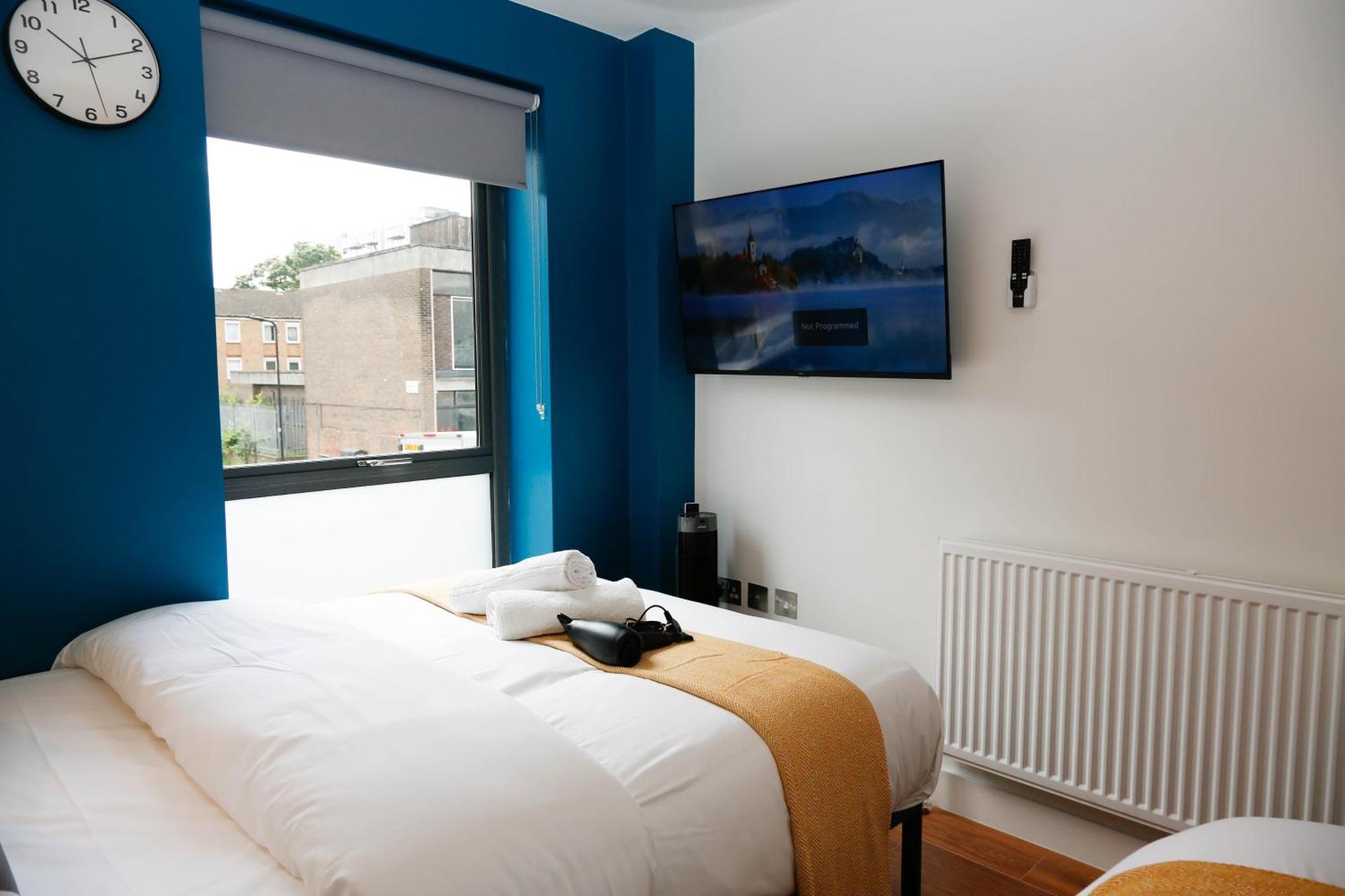 New Luxury Rooms In The Heart Of London Next To Shops, Cafes, Bars & Metro With Shared Bathrooms ภายนอก รูปภาพ